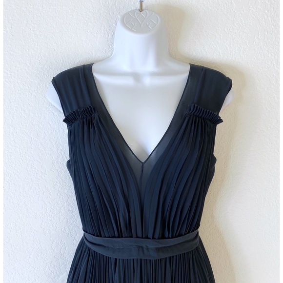 Rebecca Taylor V-neck Pleated Chiffon Floor Length Gown in Navy Blue size 4 - Picture 9 of 15